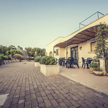 Almacanto Bed & Breakfast Tuglie